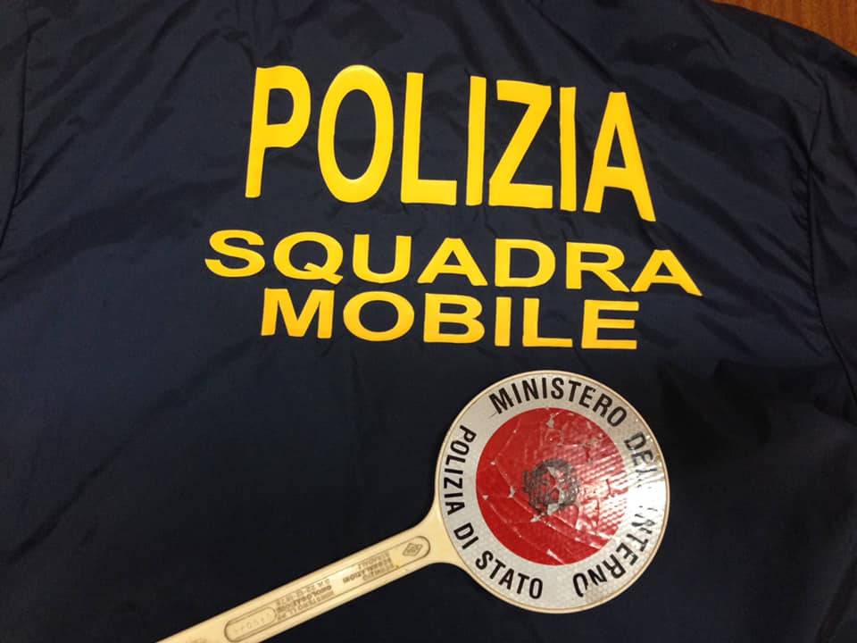 Milano, latitante da 15 anni trovato dalla polizia sotto casa della madre
