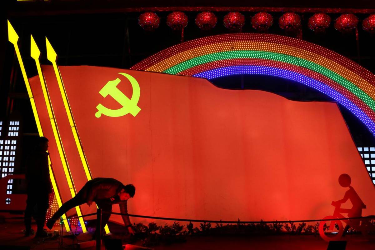 La Cina bandisce le superstizioni popolari. Al loro posto ​Marx e Lenin