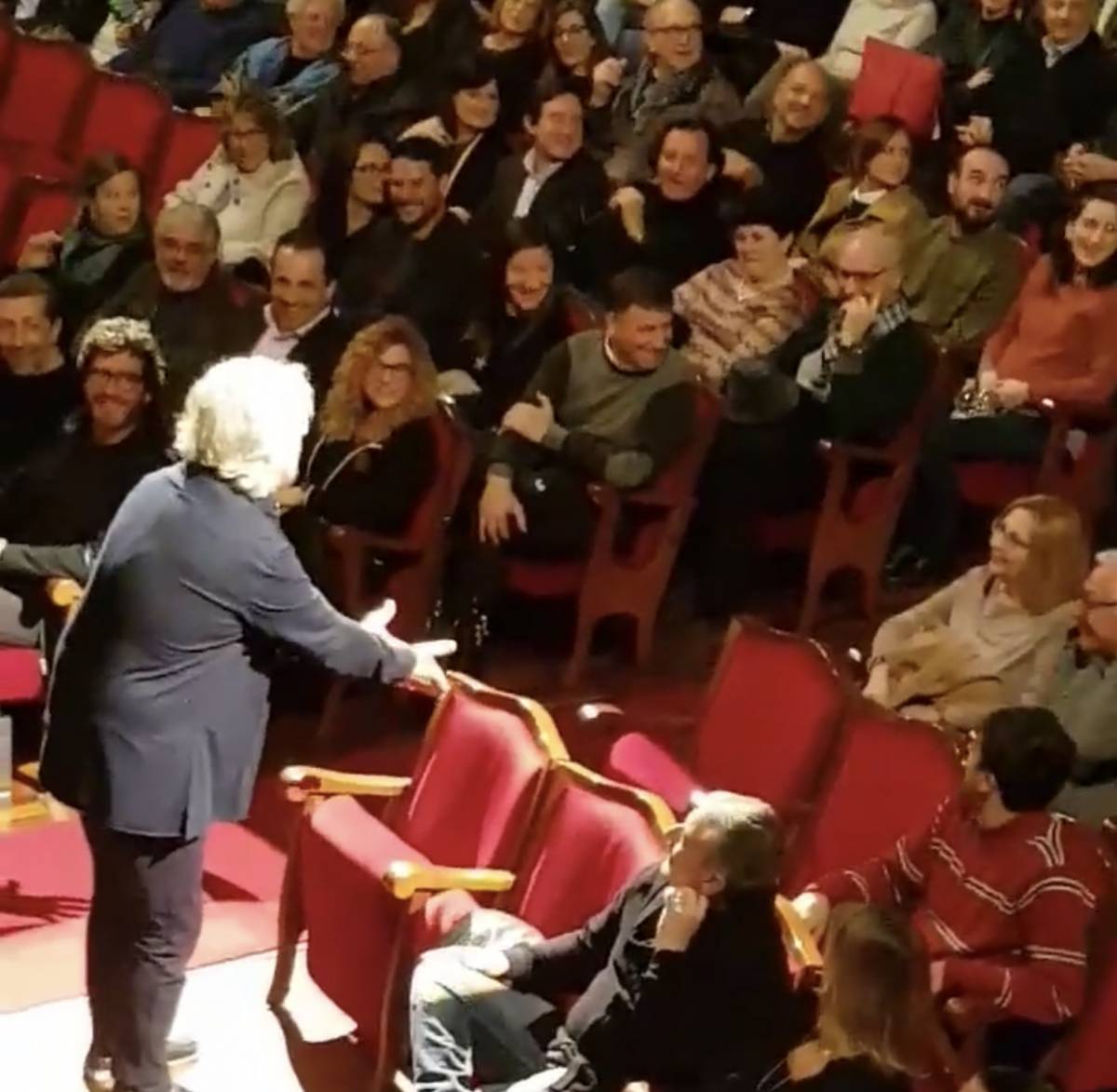 Grillo attacca Salvini: " Mago di Oz, a sua madre dissi: 'Signora perché non ha preso la pillola?!'"