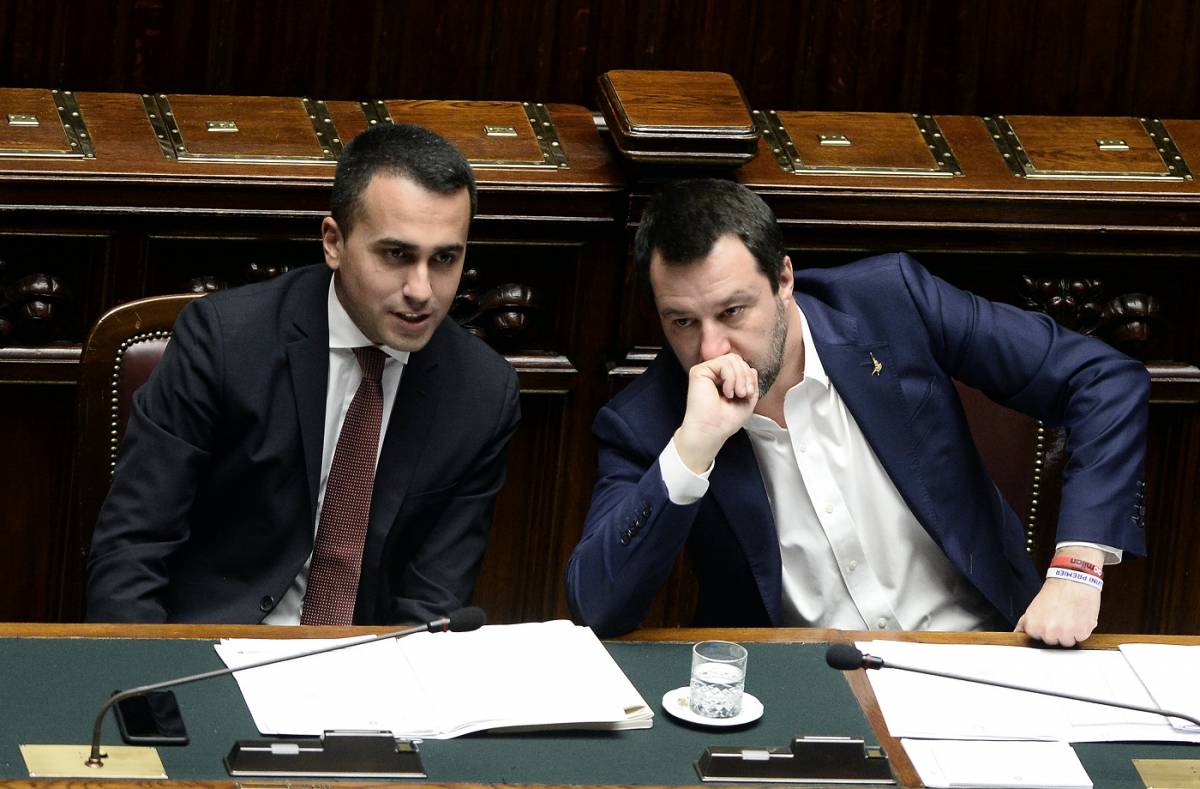 Salvini replica duro a Di Maio: "Devo venire in aula per riferire sulle cene?"