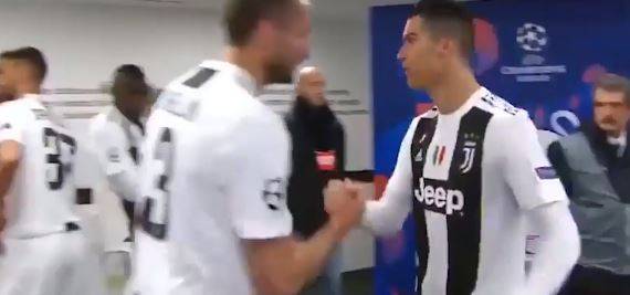 Juventus-Atletico Madrid: Cristiano Ronaldo carica i compagni durante l'intervallo