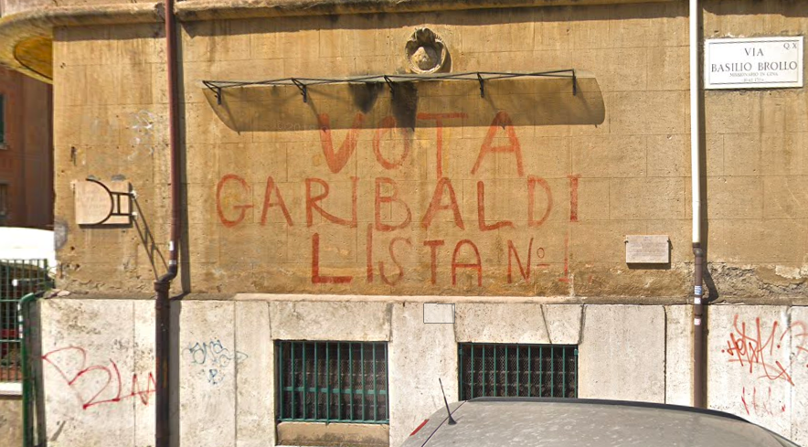 Roma, cancellata la storica scritta "Vota Garibaldi". Comune: "La ripristiniamo"