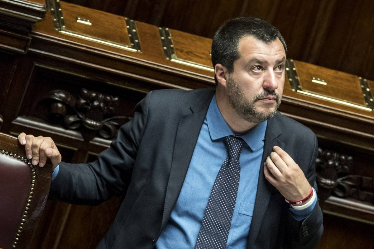 Salvini stanco di Conte: "Il premier fa il fenomeno"