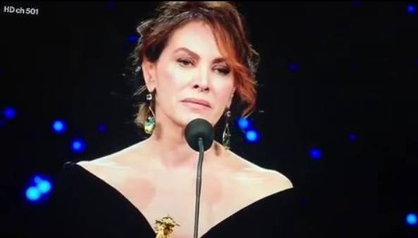 Elena Sofia Ricci vince il David di Donatello 2019: "Lo dedico alle mie figlie"