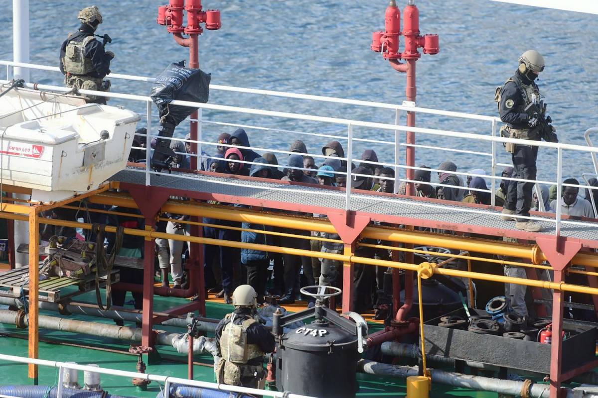 Malta, dirottarono mercantile. Tre migranti incriminati per terrorismo