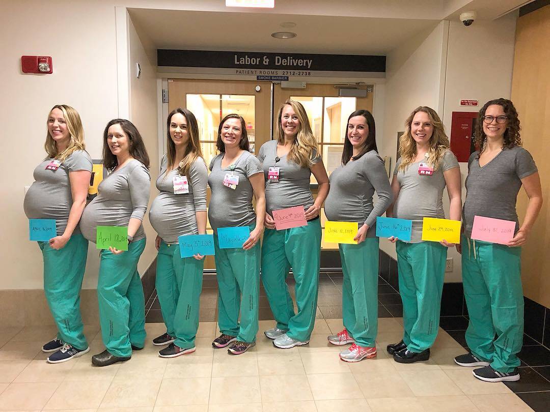 Portland, nove infermiere dello stesso reparto incinte contemporaneamente