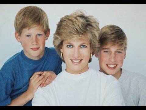 Royal Family, le foto segrete di Lady Diana