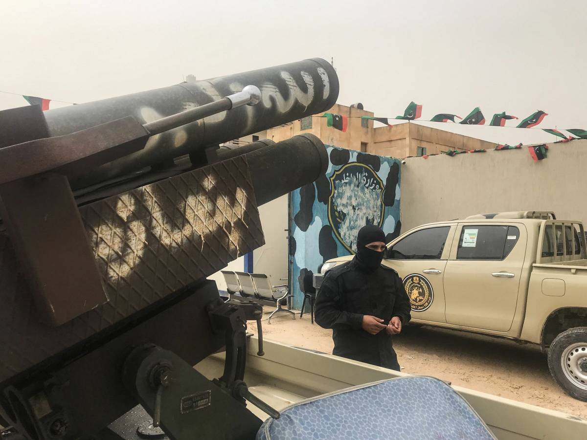 In Libia si combatte ovunque. E l'Eni lascia le zone a rischio