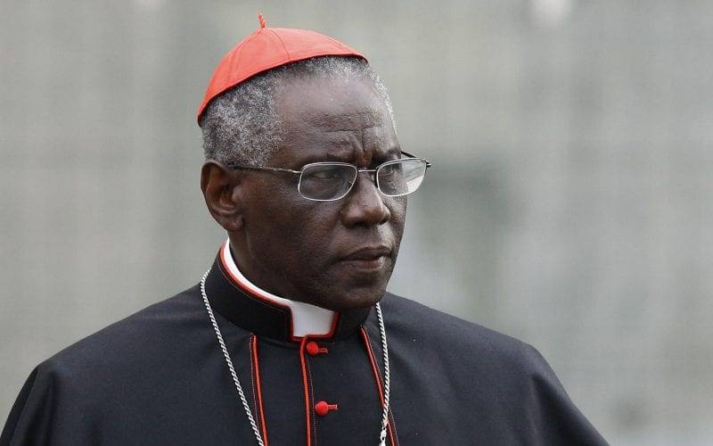 Vaticano, si è dimesso il cardinal Robert Sarah