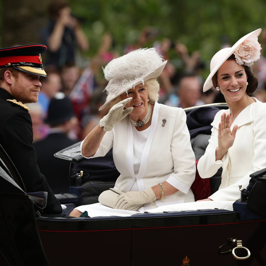 Camilla rifiuta il titolo di Lady Diana che andrà a Kate Middleton 