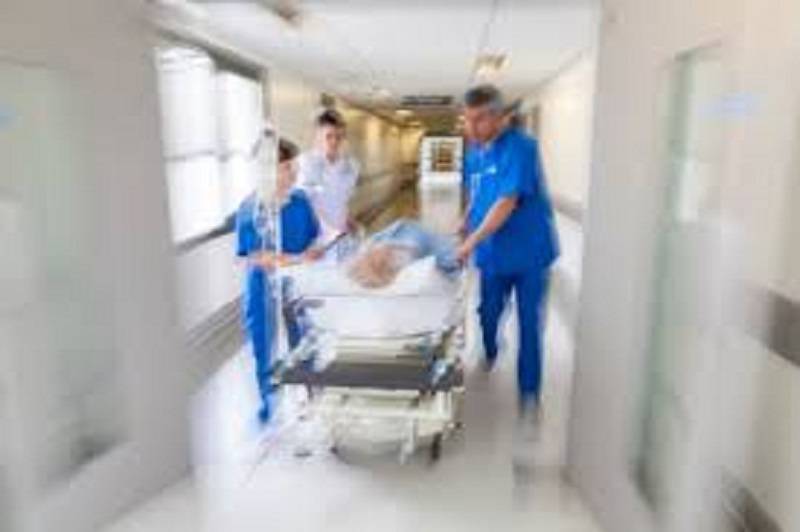 Taranto, ricoverato dopo incidente si lancia da finestra dell’ospedale dove era ricoverato 