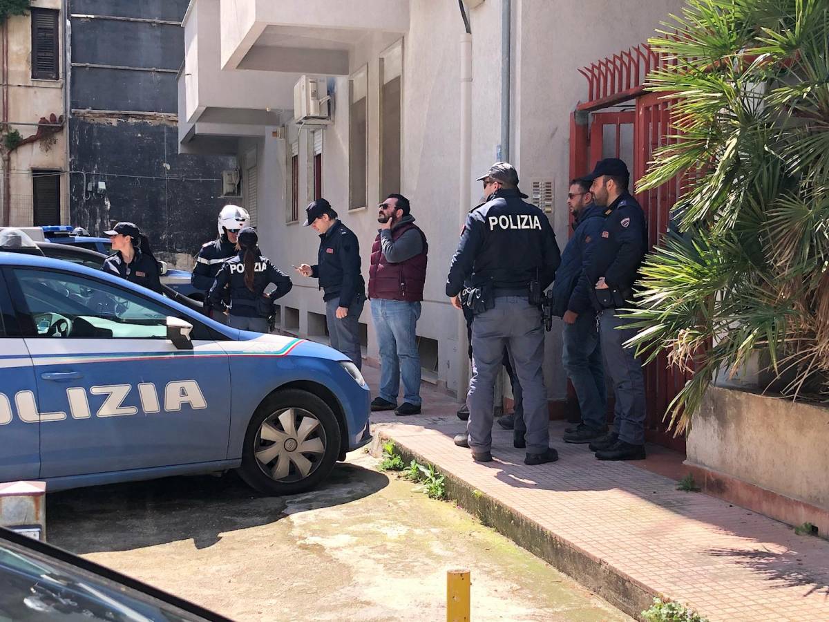 Femminicidio a Palermo, tunisino strangola la compagna. Chiama il 113 e si consegna
