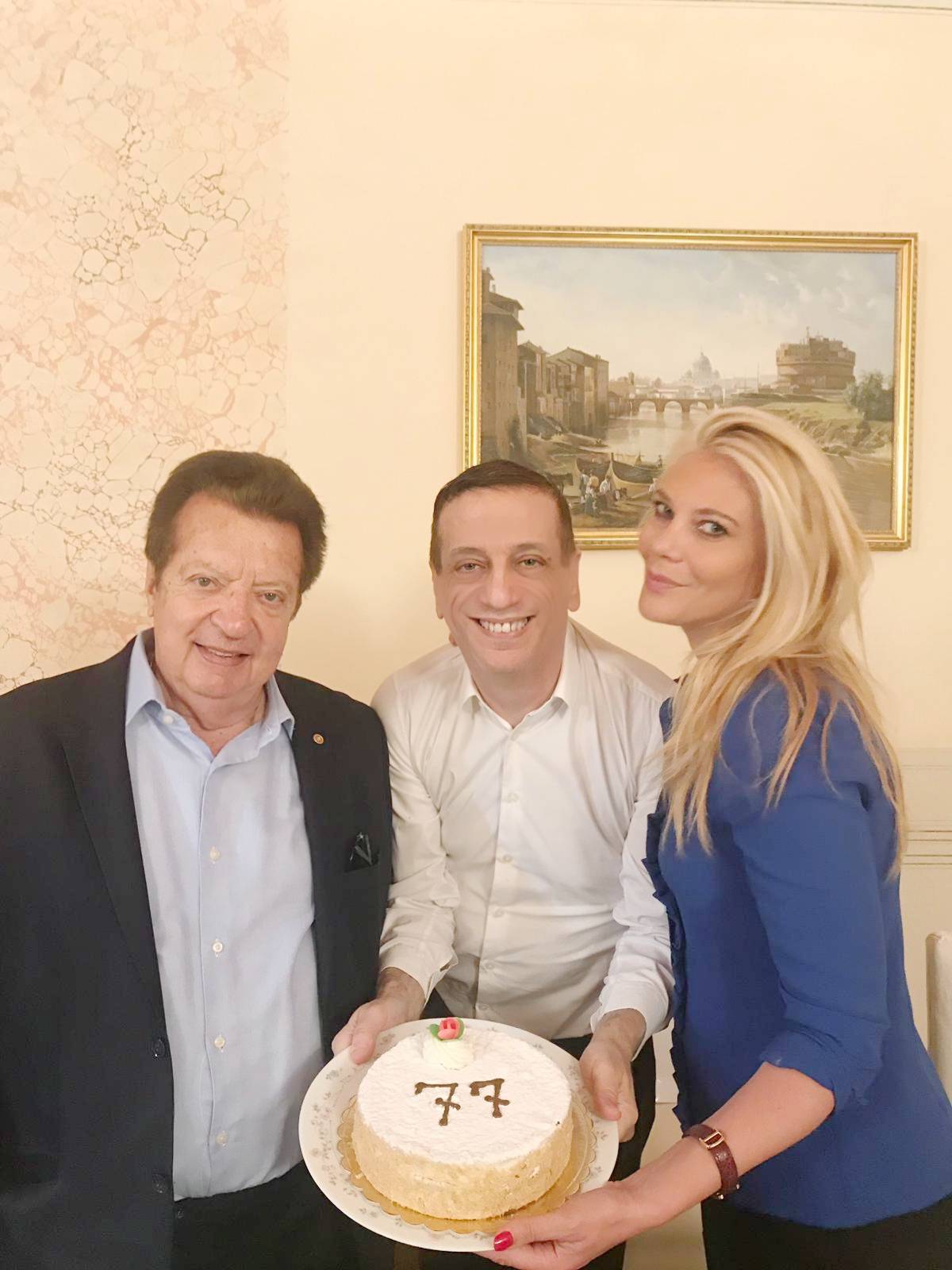 Vittorio Cecchi Gori festeggia il compleanno a casa di Eleonora Daniele
