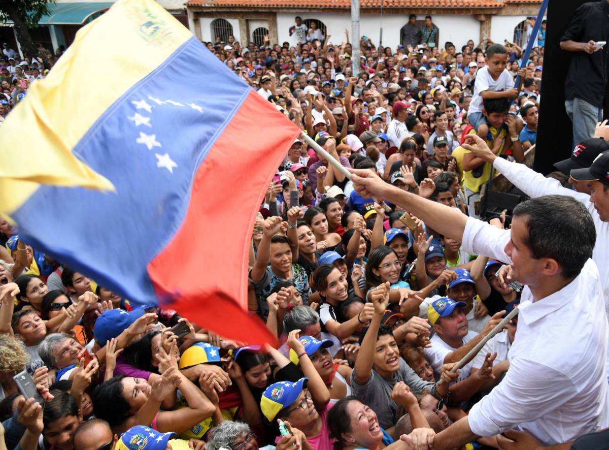 Caracas, arrestato con la gru il braccio destro di Guaidò