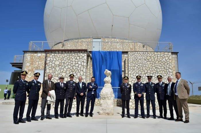 A Lampedusa un nuovo radar per difendere lo spazio aereo italiano