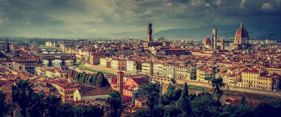Firenze, arrestata bulgara di 23 anni: borseggiava turisti