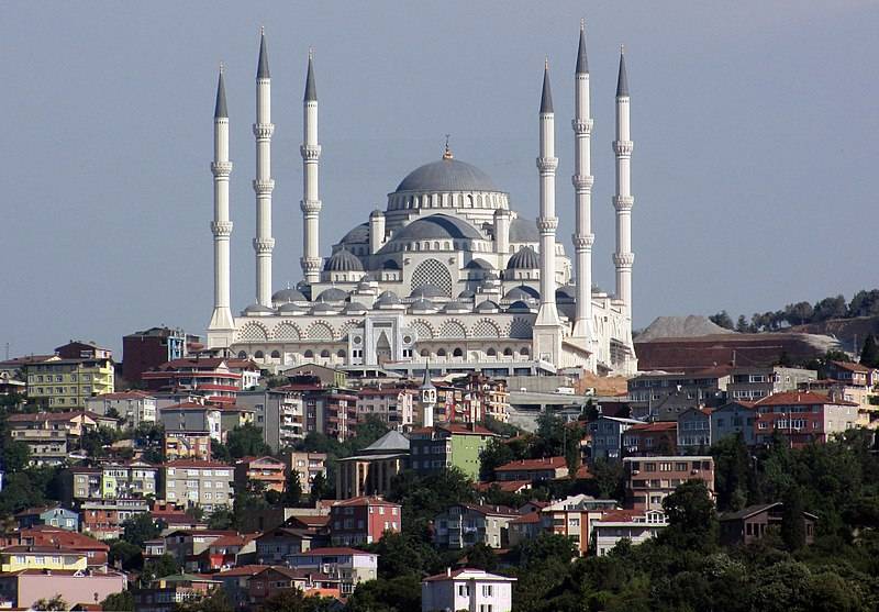 Turchia, nelle moschee la "preghiera di Fatih il conquistatore"