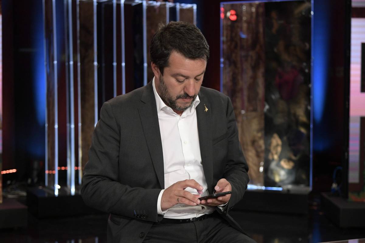 Meno parole, più sicurezza: Salvini adesso è in difficoltà