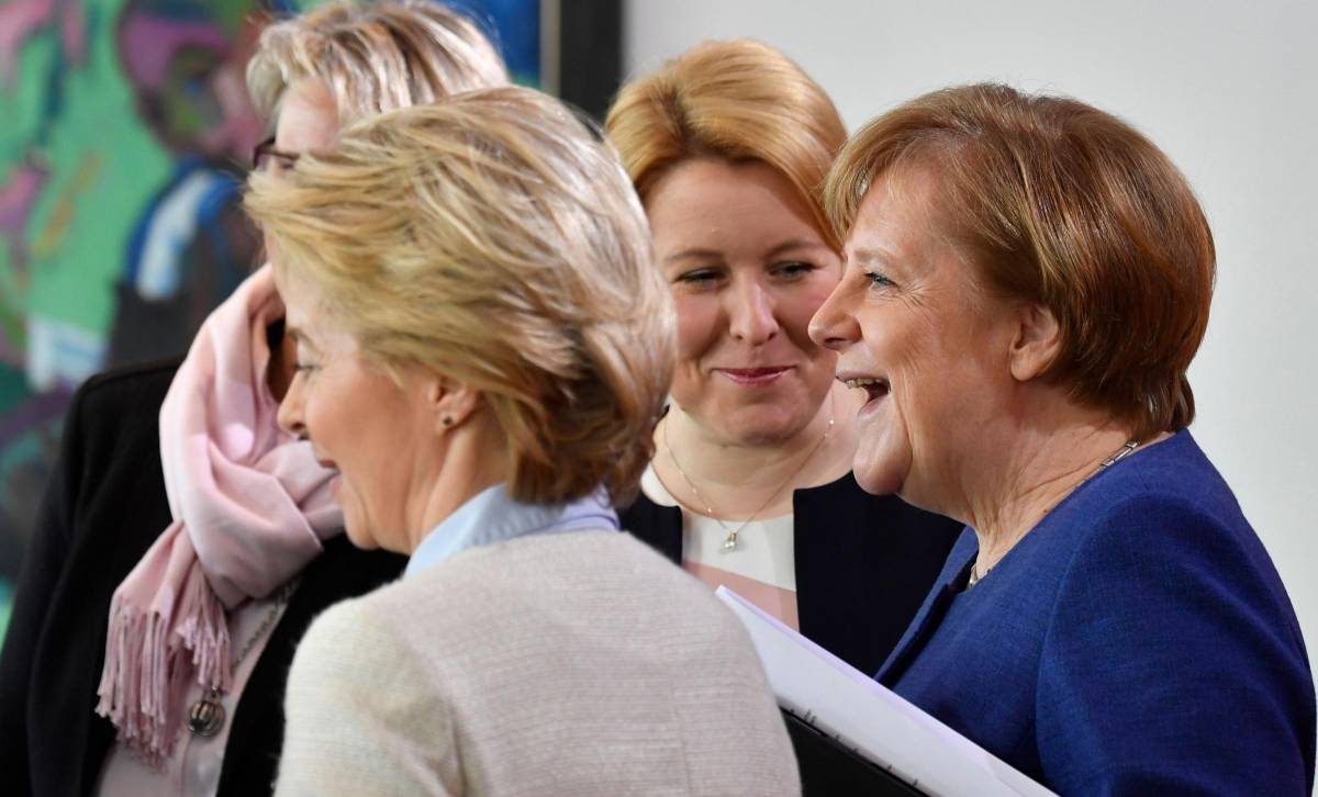 "Tesi copiata al 37%", ministra tedesca nei guai