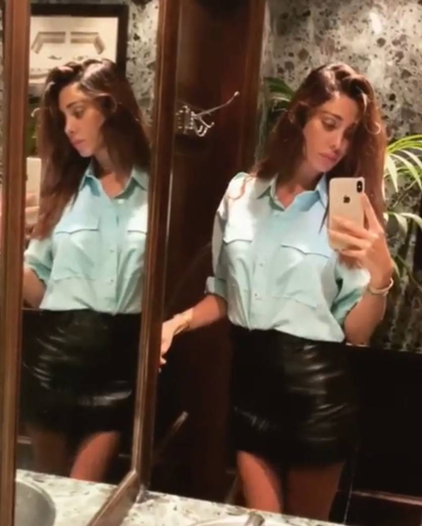 Belen Rodriguez ritorna sexy su Instagram ma i follower la attaccano