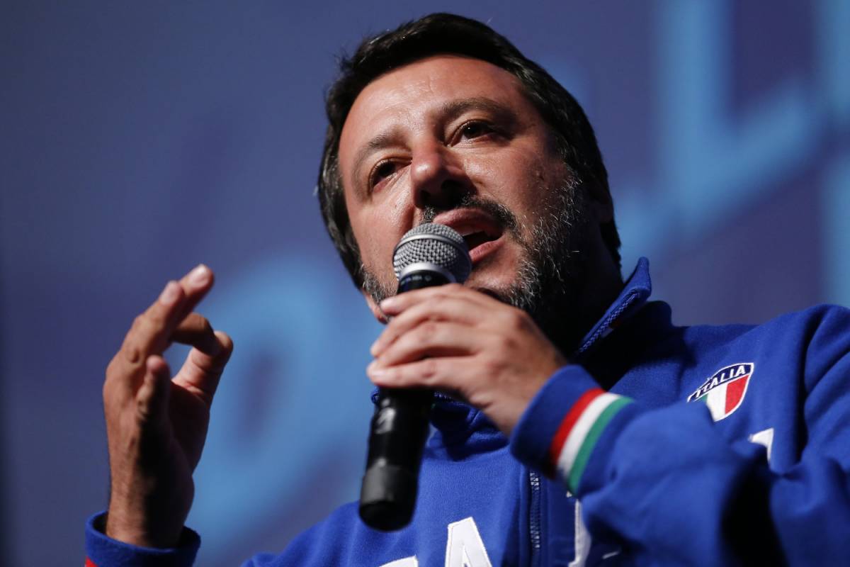 Salvini, molla i grillocomunisti