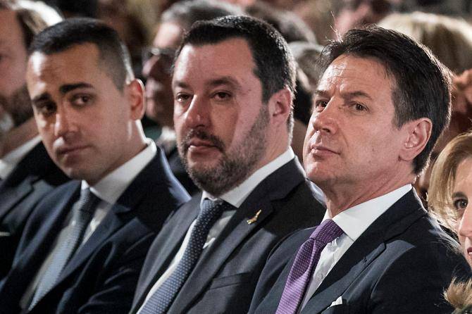 Luigi Di Maio attacca Salvini: "È come Juncker"