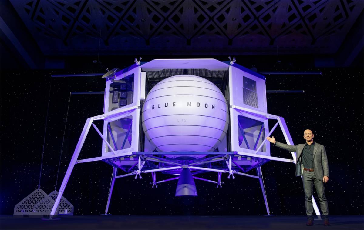 Amazon va sulla Luna: "consegnare" astronauti è l'ultima sfida di Bezos