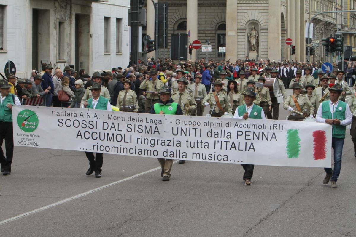 Tende e camper del raduno allontanano pusher e balordi