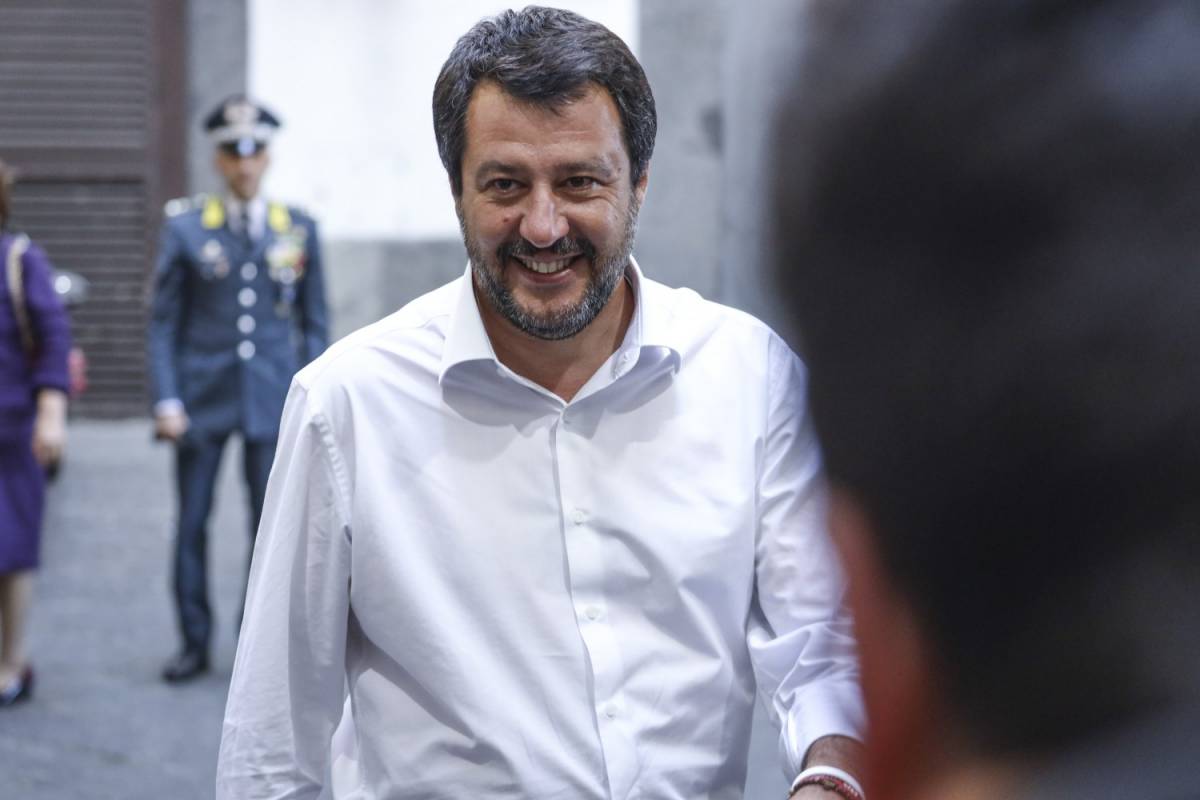 Salvini è stufo degli insulti grillini: "Ma non c'è altra maggioranza"