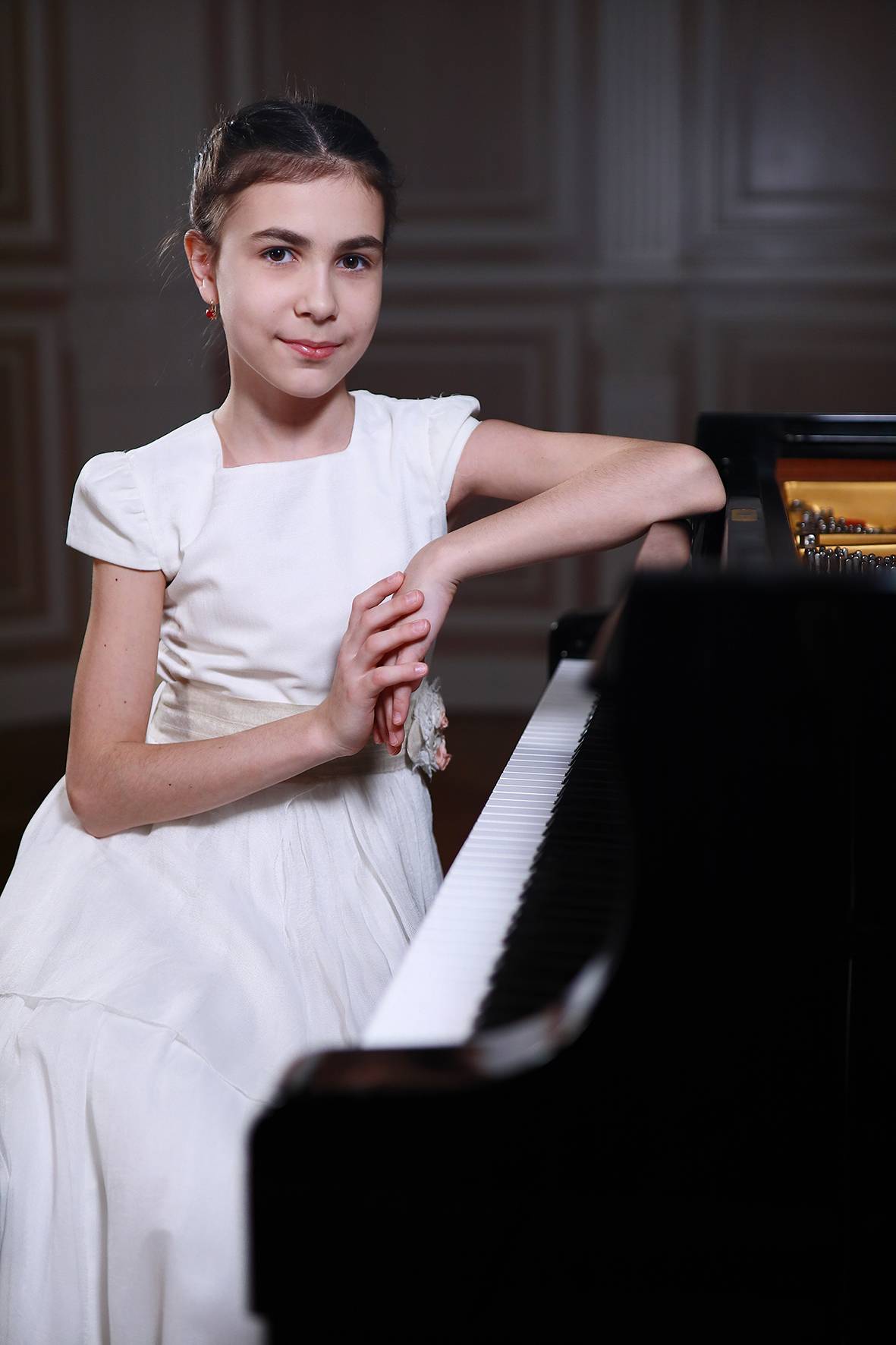 Alexandra, un prodigio che danza al pianoforte