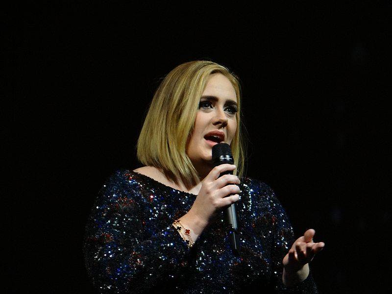 Adele compra all'ex marito una villa da 10 milioni di dollari