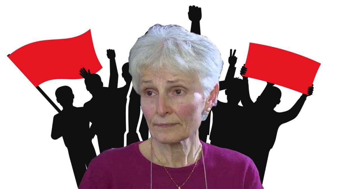 Maestra sospesa: "Purga politica". Ma per il preside alzava le mani
