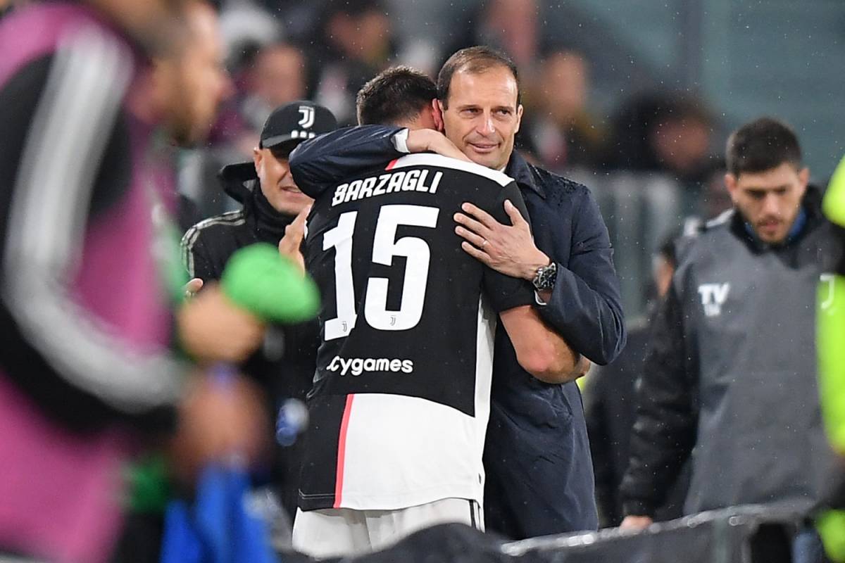 Barzagli dice addio alla Juventus: lacrime e abbraccio con Allegri