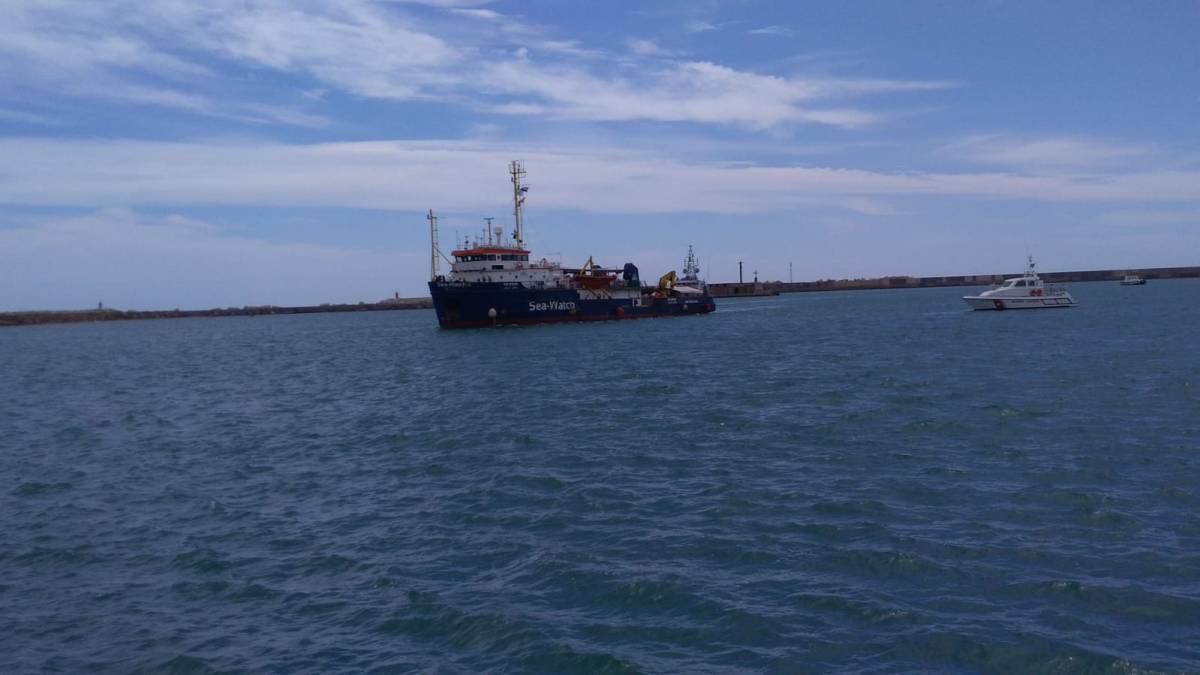 L'assist delle toghe alle ong. Sea Watch può tornare in mare