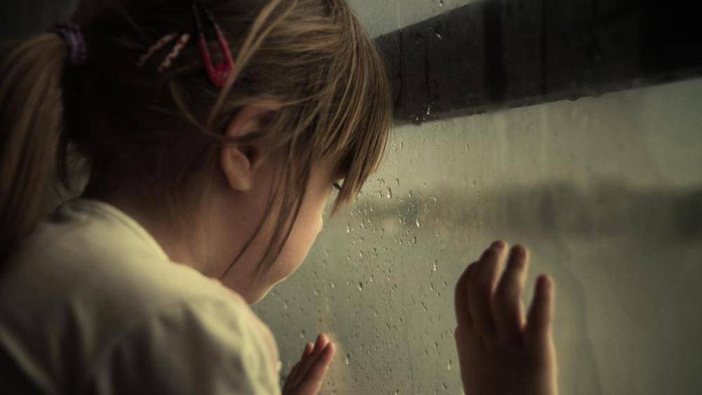 Zurigo, pedofilo in manette: all'incontro porta la figlia di 3 anni