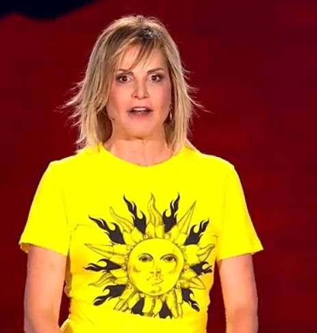 Simona Ventura in ciabatte a The Voice, il retroscena