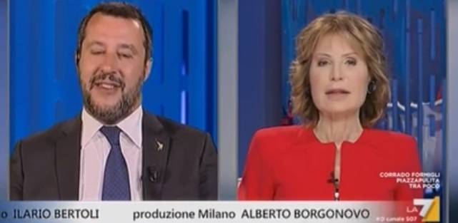 Gruber punge Salvini: "I fiori non sono arrivati". E lui: "Porti pazienza"