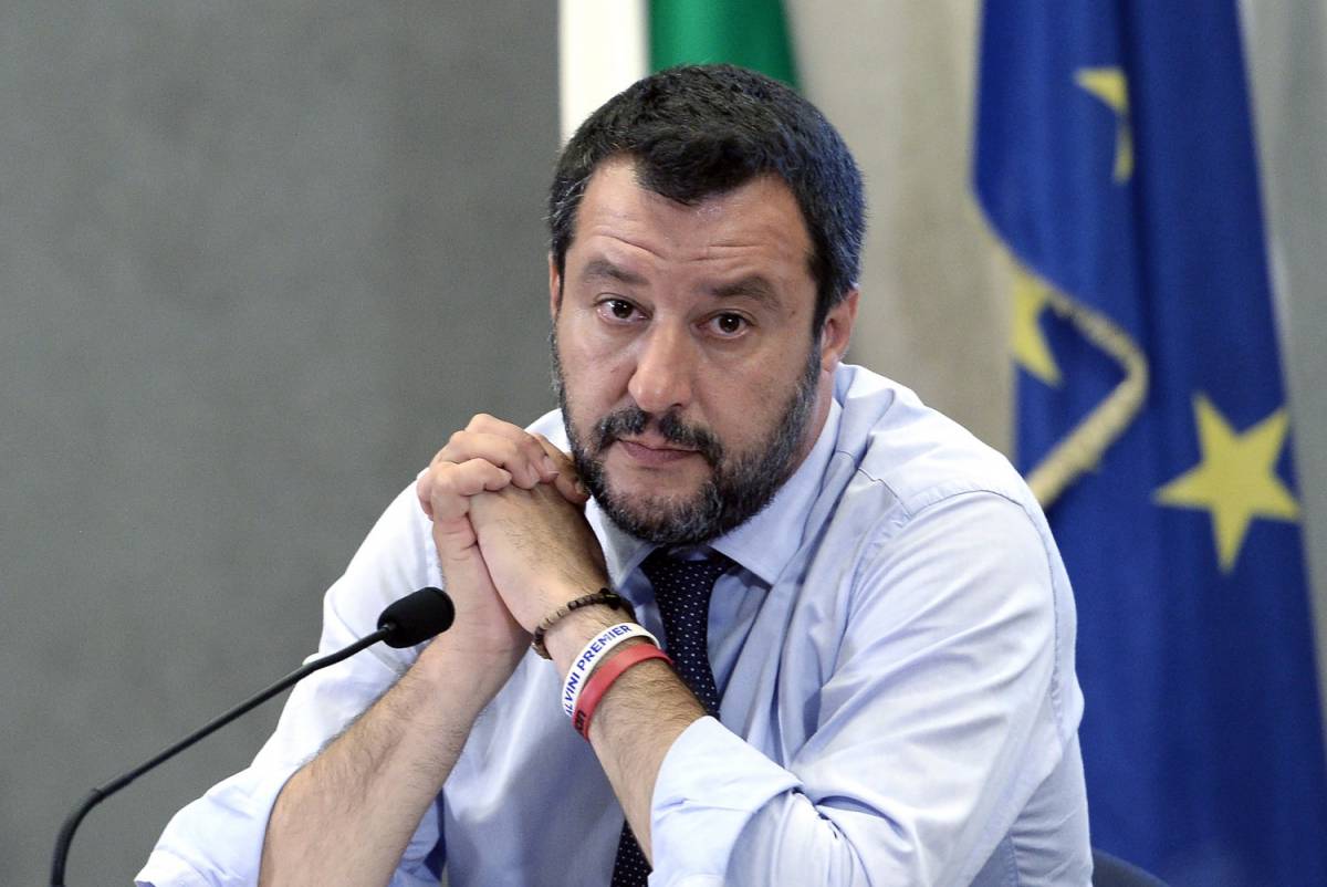 Salvini replica al cardinale Parolin: "Non ho né la peste né la lebbra"