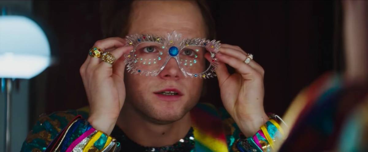"Rocketman": Elton John tra genio, lustrini e fragilità