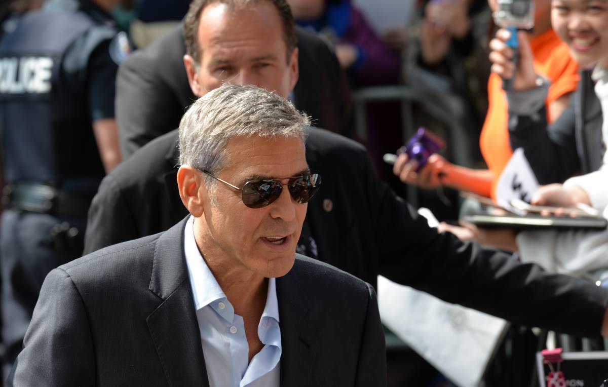 L'indiscrezione: "George Clooney non concede selfie, solo scatti per occasioni pubbliche"