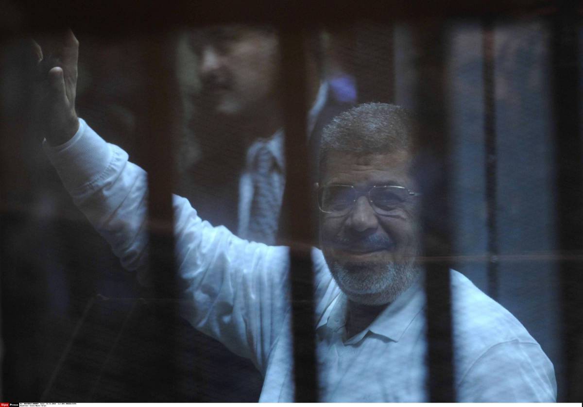 Morsi in tribunale, l'ex presidente muore d'infarto. Allerta massima