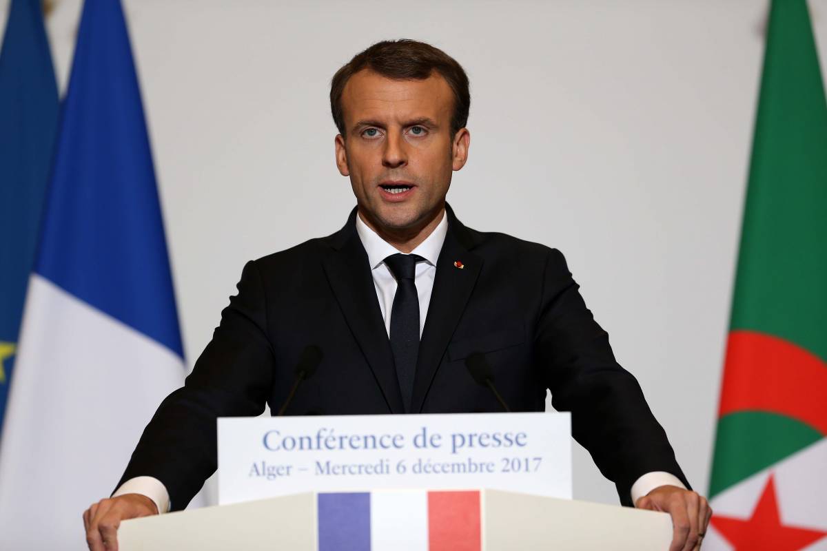 Francia, tagli di Macron al sociale: scure su assegni di disoccupazione