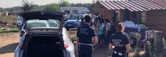 Militari inseguono rom: aggrediti con sassaiola dentro campo nomadi