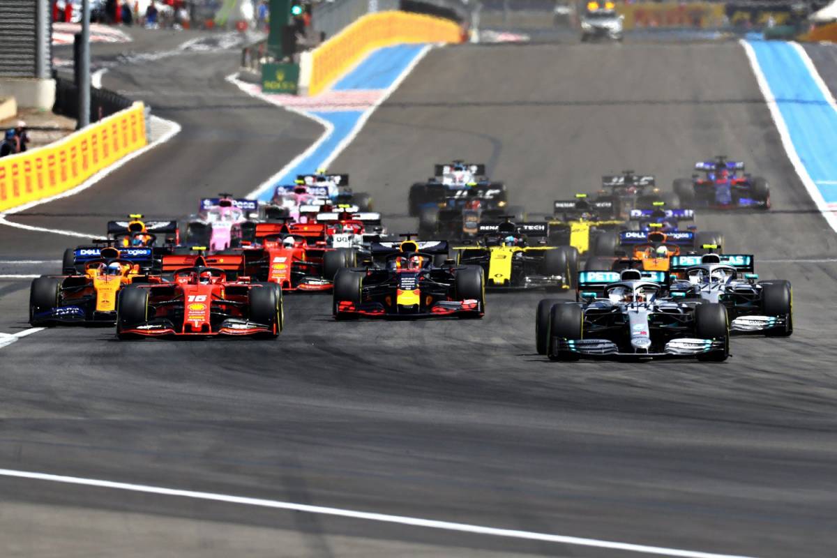 Formula Uno, doppietta Mercedes in Francia. Terzo Leclerc, quinto Vettel