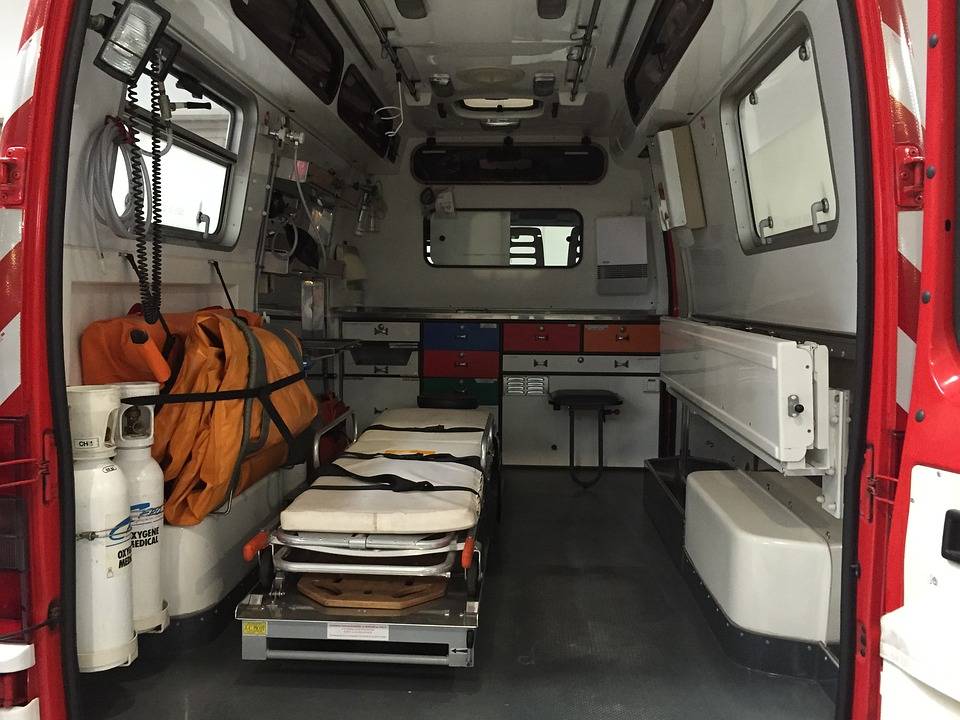 Ancora violenza nei confronti dei sanitari: ubriaco distrugge ambulanza  