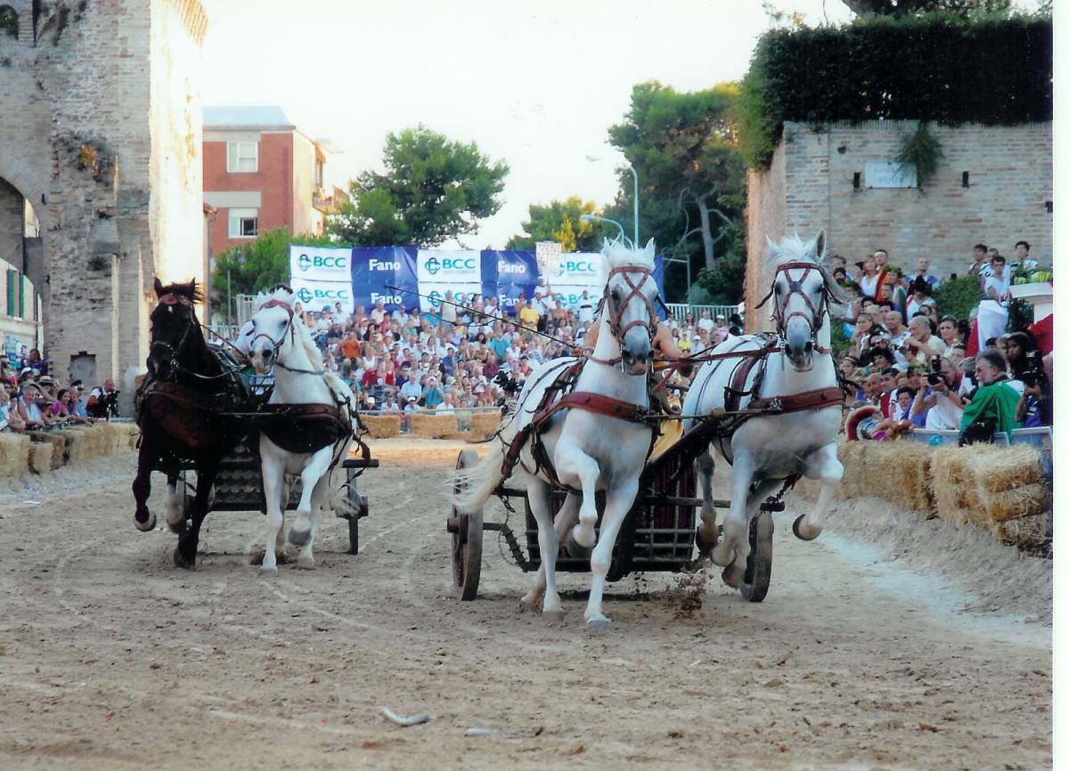 La vera Roma imperiale? È in vacanza a Fano