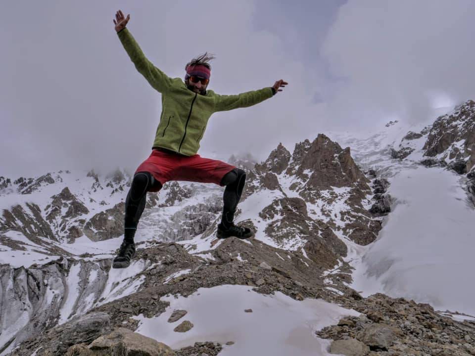 Un torinese conquista la vetta del Nanga Parbat: "Sono sdraiato in cima"