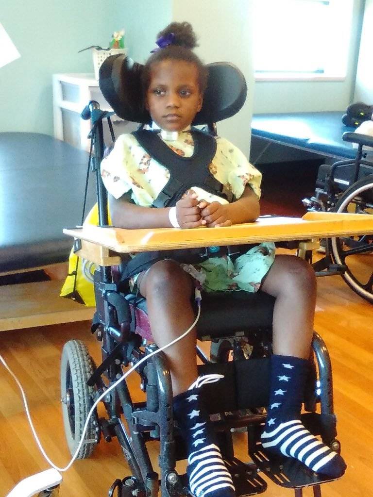 Usa, folgorata da corrimano bimba di 7 anni rimane invalida