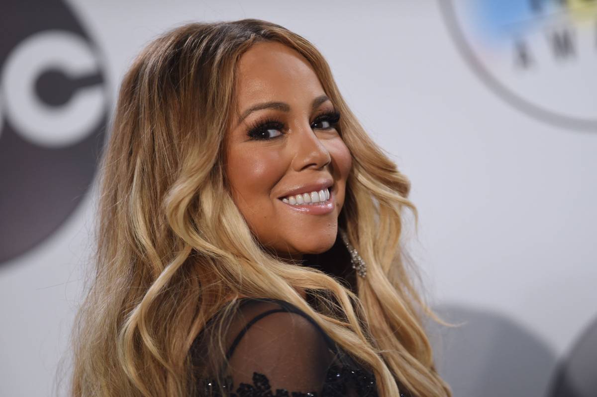 Mariah Carey: "Nella mia infanzia nessun Natale, per i miei figli voglio il meglio"