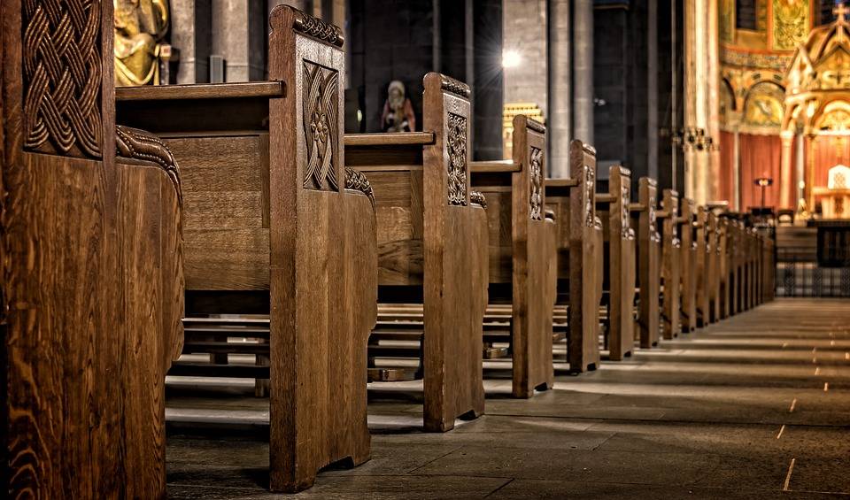 Traffico di eroina in chiesa: arrestati sei migranti